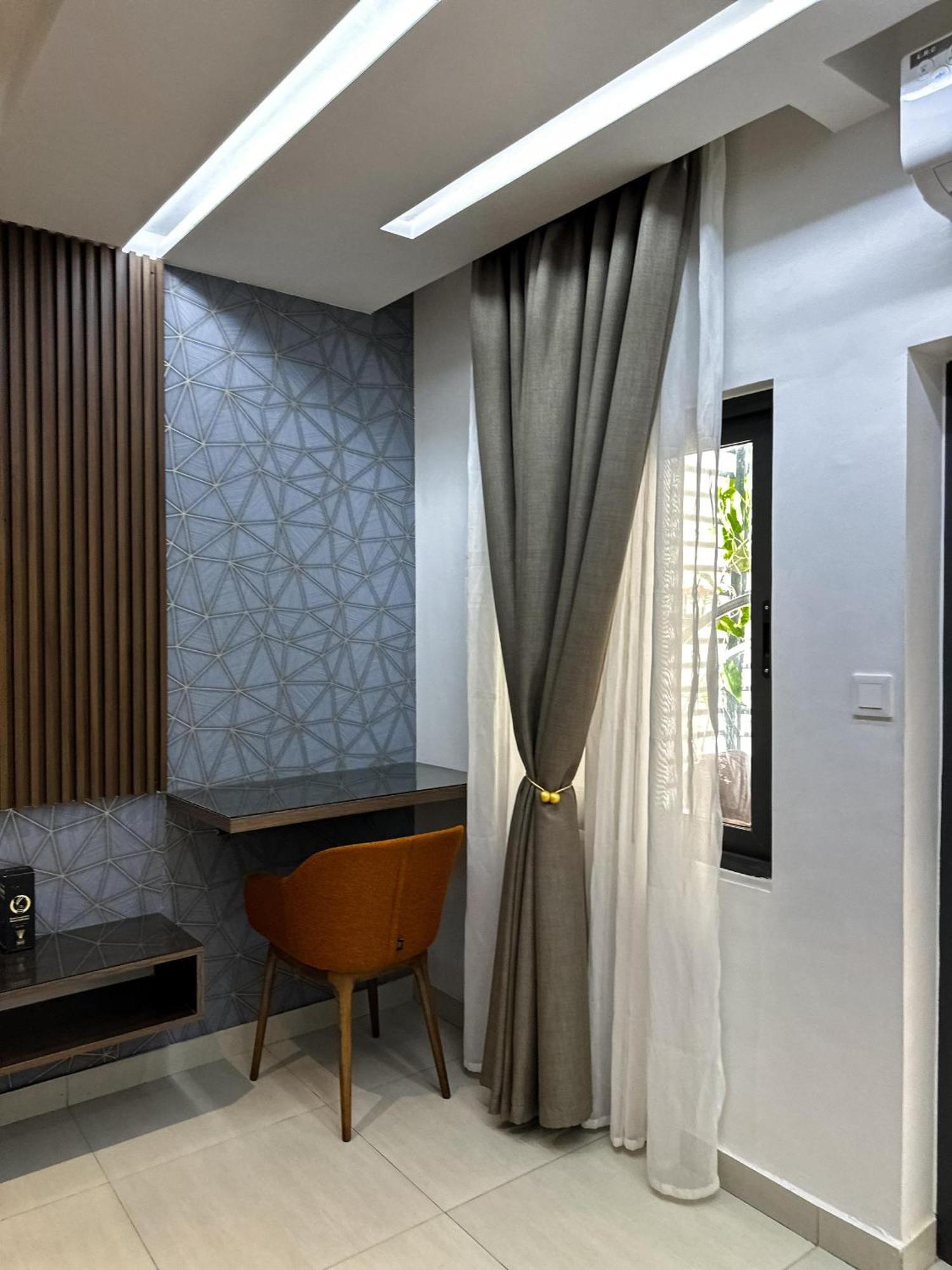 Klik Klak Appart Hotel Cotonou Exterior foto