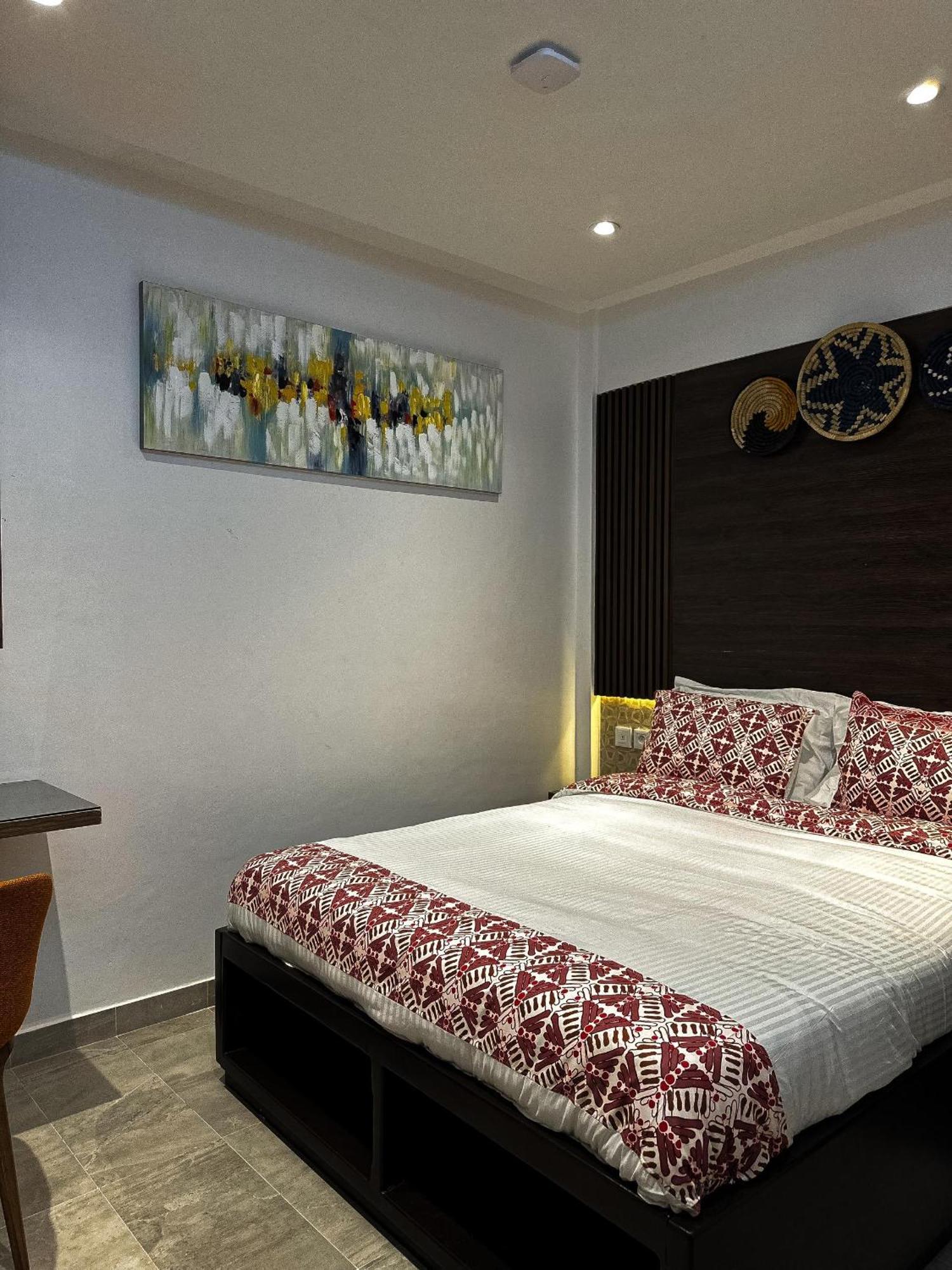 Klik Klak Appart Hotel Cotonou Exterior foto