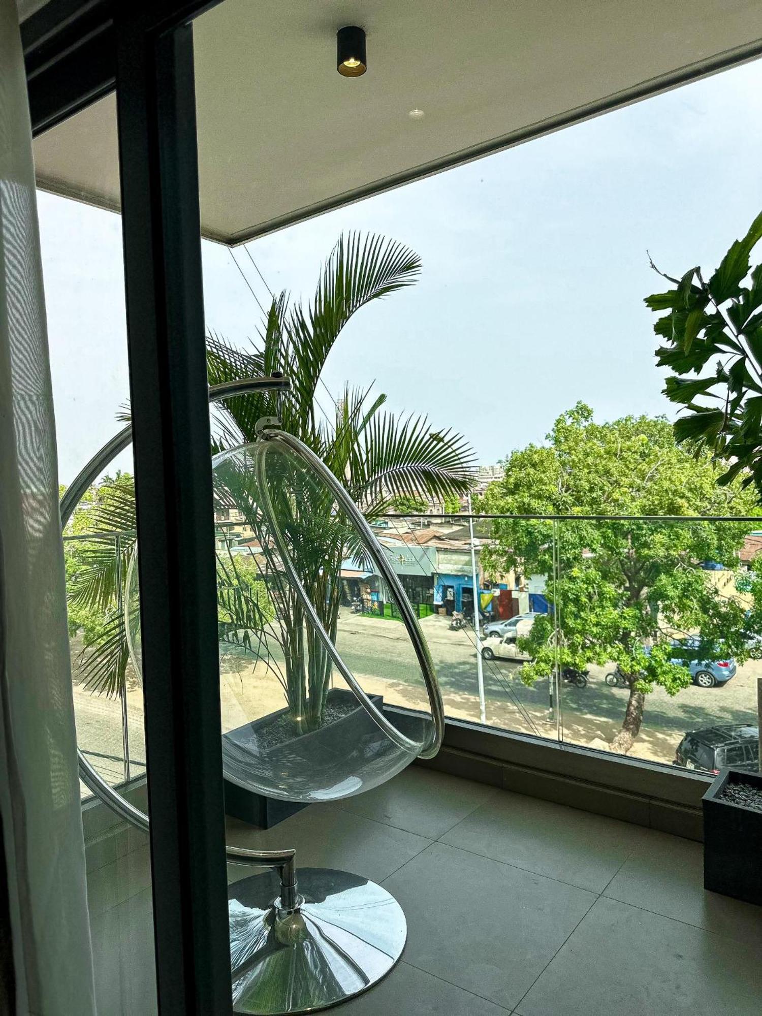 Klik Klak Appart Hotel Cotonou Exterior foto