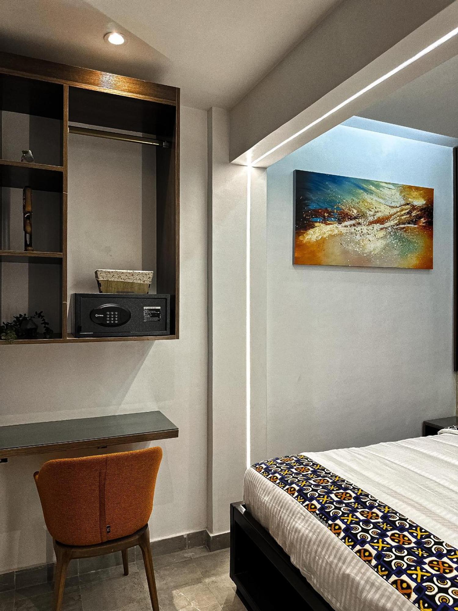Klik Klak Appart Hotel Cotonou Exterior foto