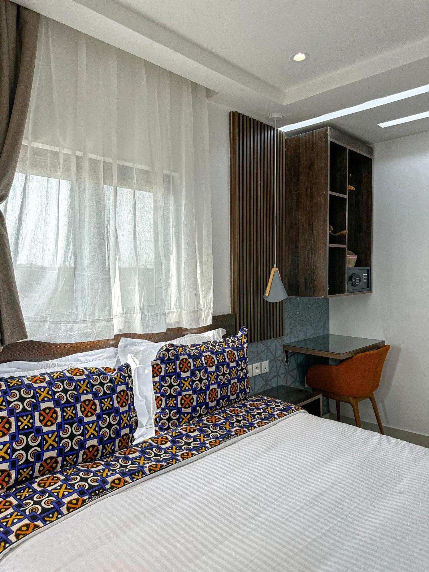 Klik Klak Appart Hotel Cotonou Exterior foto