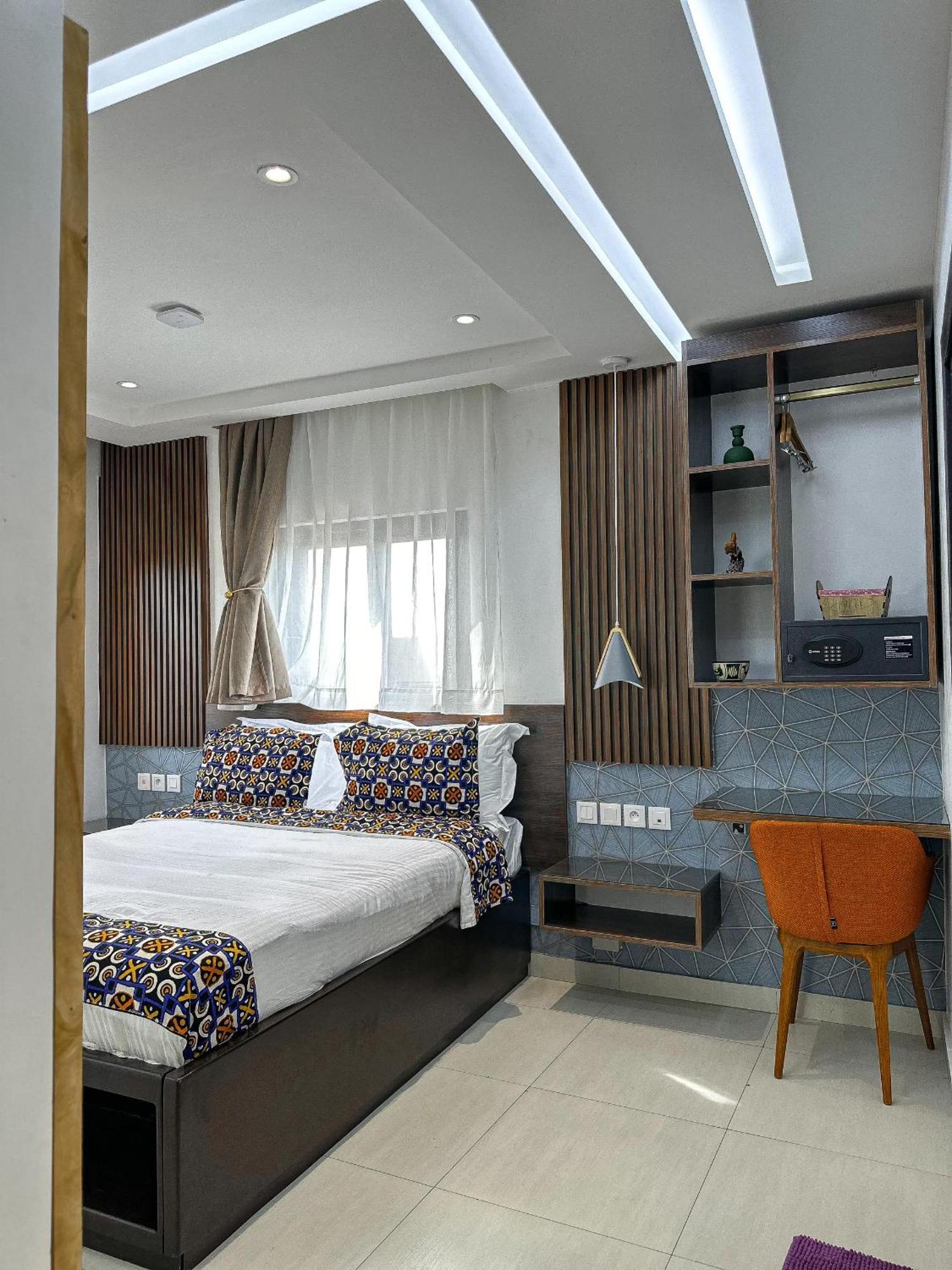 Klik Klak Appart Hotel Cotonou Exterior foto