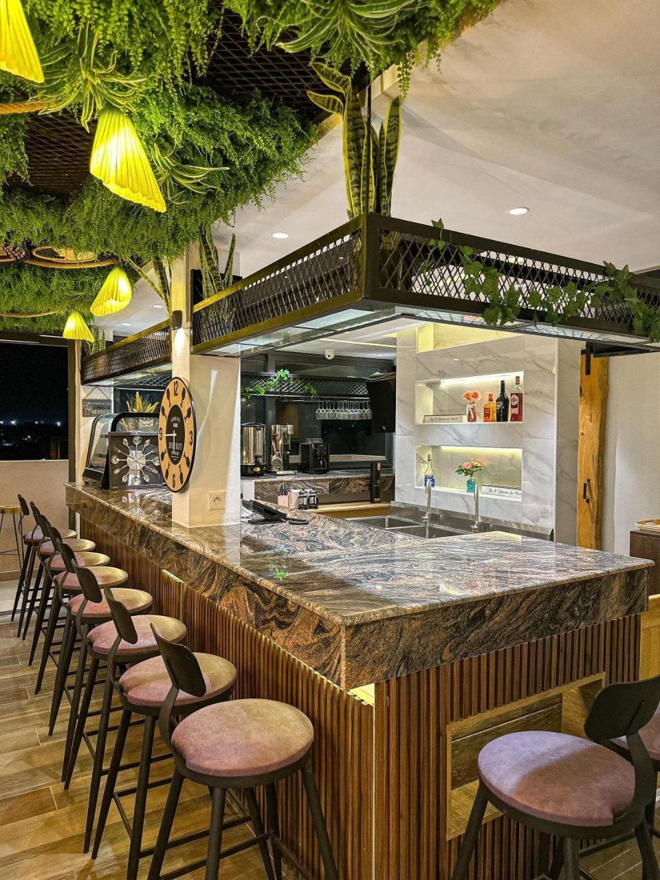 Klik Klak Appart Hotel Cotonou Exterior foto
